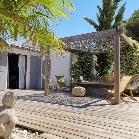 Derrière la plage : suite, patio et pergola Le Bois-Plage-en-Ré Esterno foto