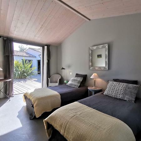 Derrière la plage : suite, patio et pergola Le Bois-Plage-en-Ré Esterno foto