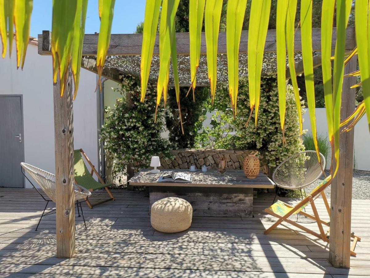 Derrière la plage : suite, patio et pergola Le Bois-Plage-en-Ré Esterno foto